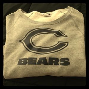 A woman’s Chicago Bears Boyfriend Sweatshirt